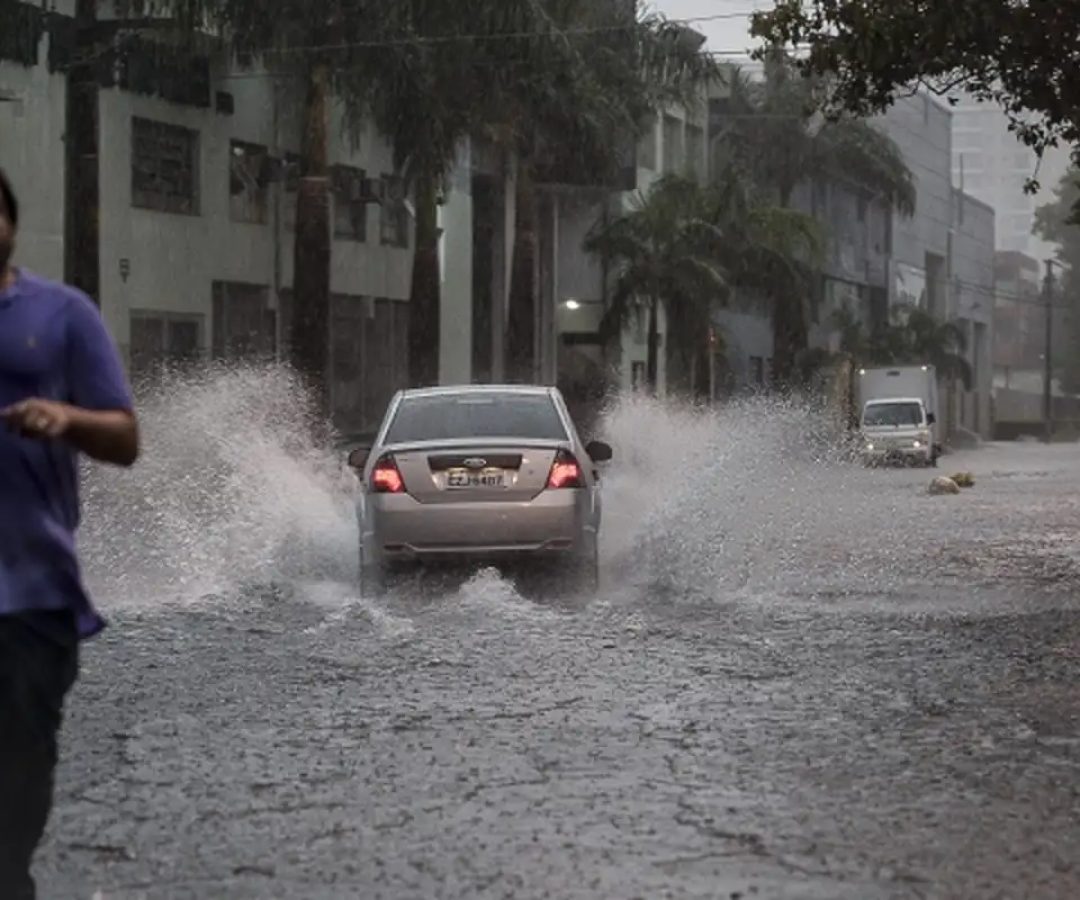 SP: Defesa Civil alerta para chuvas fortes, rajadas de vento e granizo